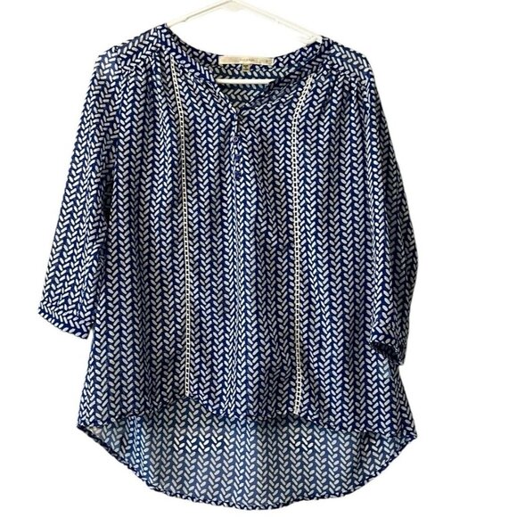Fun 2 Fun Women's Size Small 3/4 Sleeve Semi Sheer Blouse - Picture 1 of 12